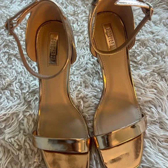 Forever 21 Rosegold 4” Heels - Picture 5 of 10